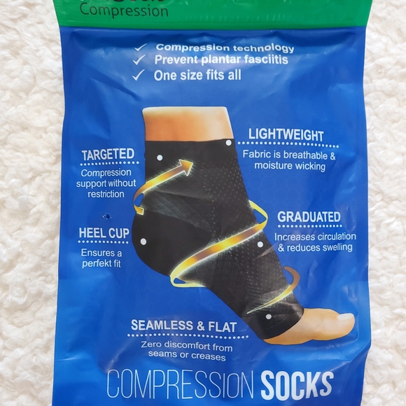 Compression Black Socks - Picture 3 of 3